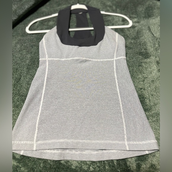 Lululemon Scoop Neck Tank Size 6 - Picture 3 of 9